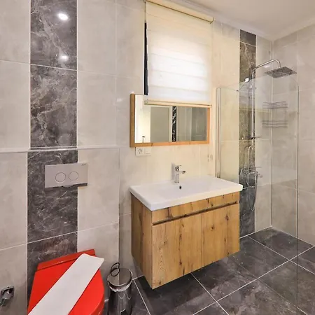 Outstanding With Private Pool And Jacuzzi In Kas, Antalya شقة Bezirgan